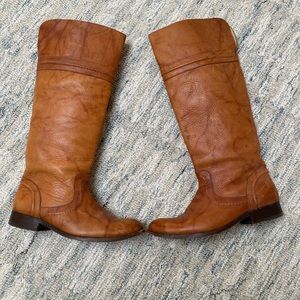 Knee high Frye riding boots in cognac